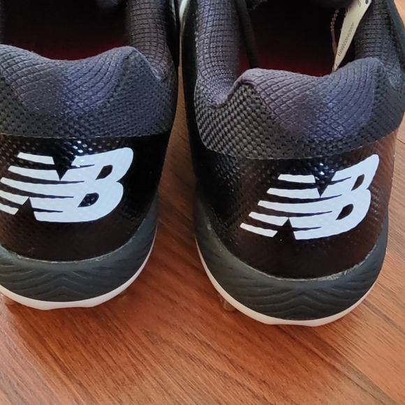 New Balance L4040BK4 Black/White Men’s Metal Baseball Cleats Size 16 NWOT